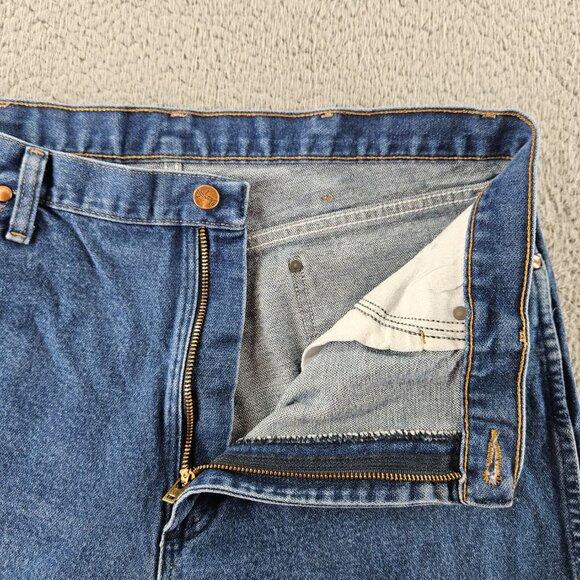 Wrangler Jeans Mens 38x32 Blue 13MWZ Denim Cowboy Cut Relaxed Fit Western Pant - Picture 4 of 16